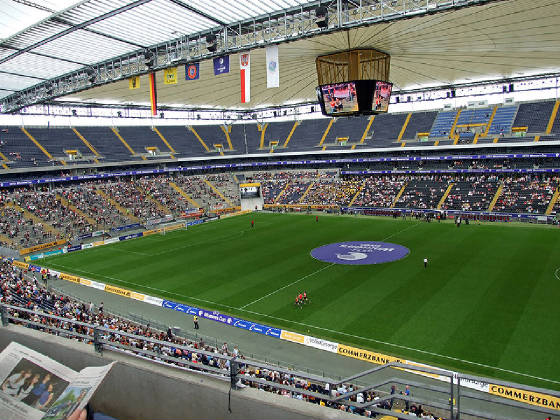 800px-Coba-arena-ffm004.jpg