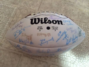 91ThunderSignedBall3.jpg