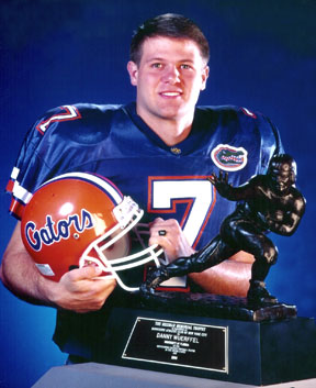 Danny_Wuerffel-w-trophy-in-uniform-.jpg